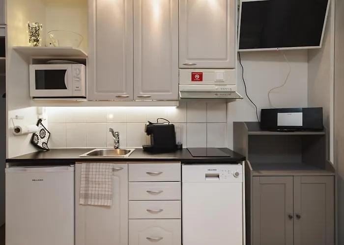 Etaetyoe Ja Majoitus, Remote Work & Sleep, Διαμέρισμα